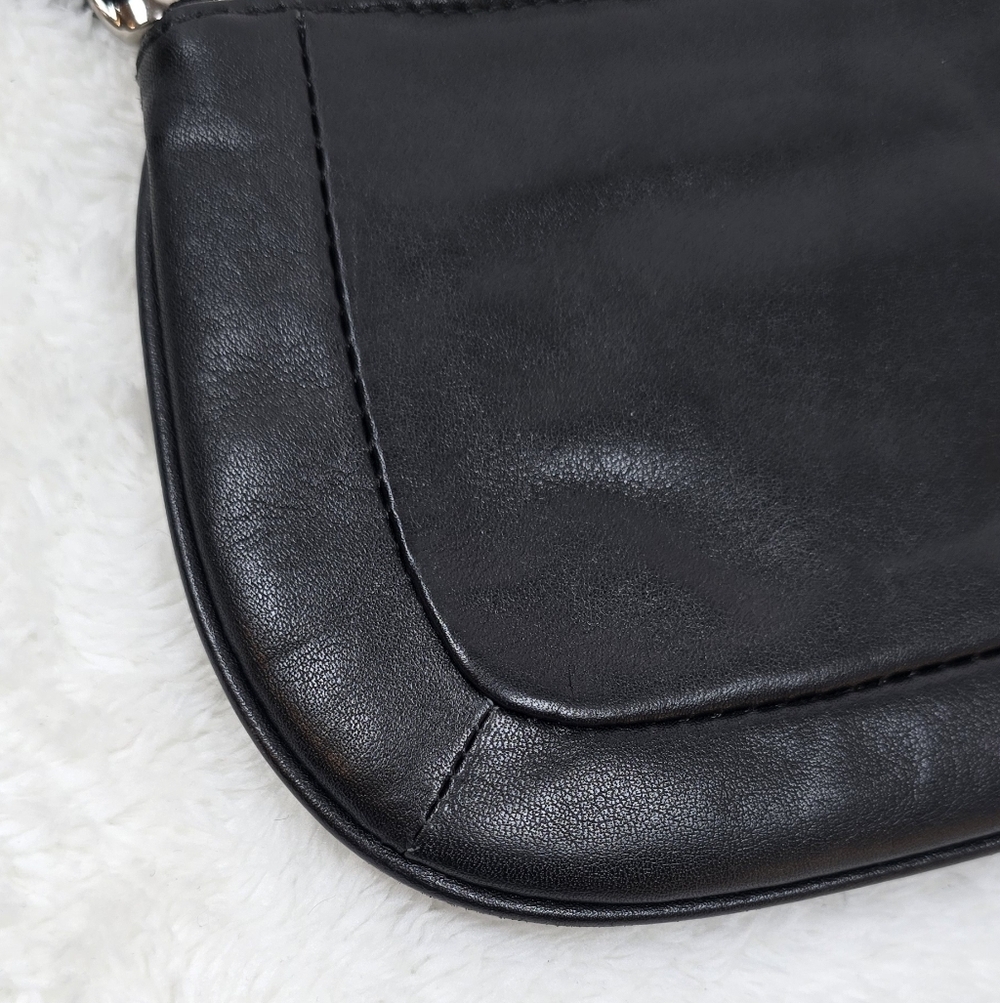 Vintage Coach Ashley Black Leather Zipper Closure Wristlet Coin Wallet - Picture 10 of 11